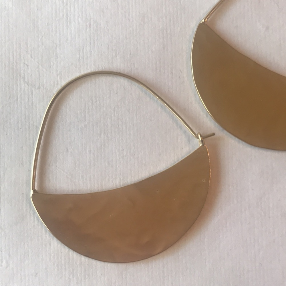 Everri Hammered Half-Moon Hoop Earrings - Picture 11 of 14